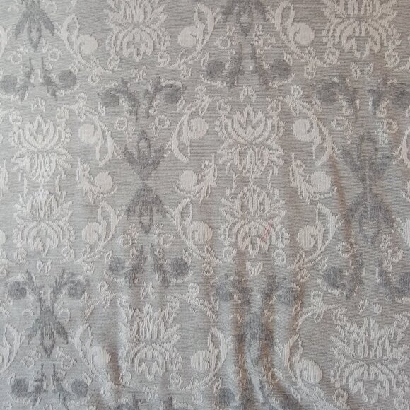 Soft, LightWeight Print Sweater - Picture 2 of 4